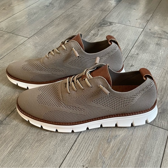 Men’s casual shoe - Picture 6 of 7